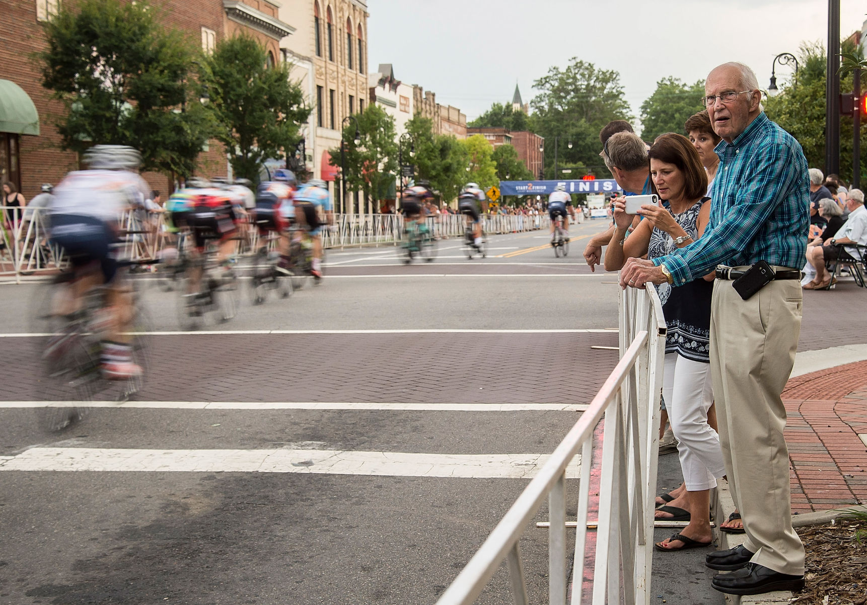 8-4 DowntownStatesvilleCriterium-14.JPG